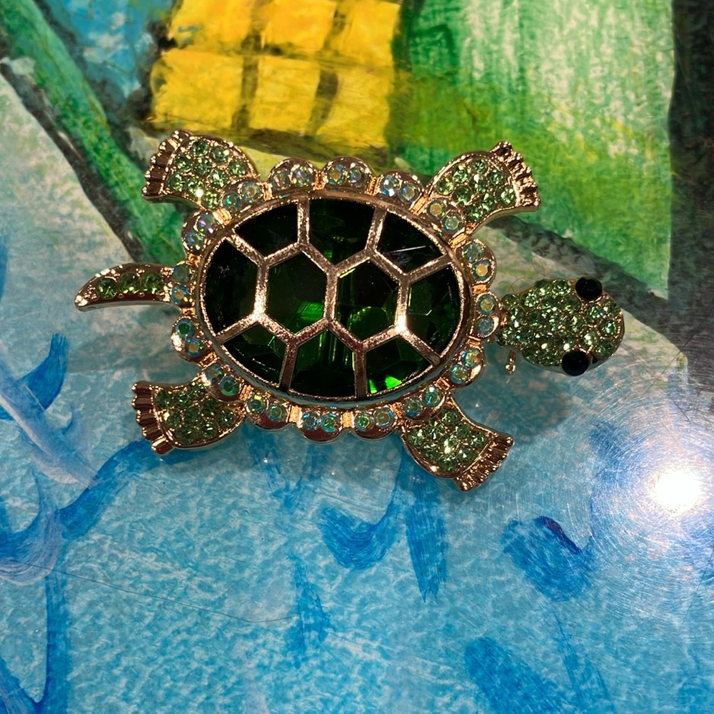 Green Turtle Brooch with Gem Accents